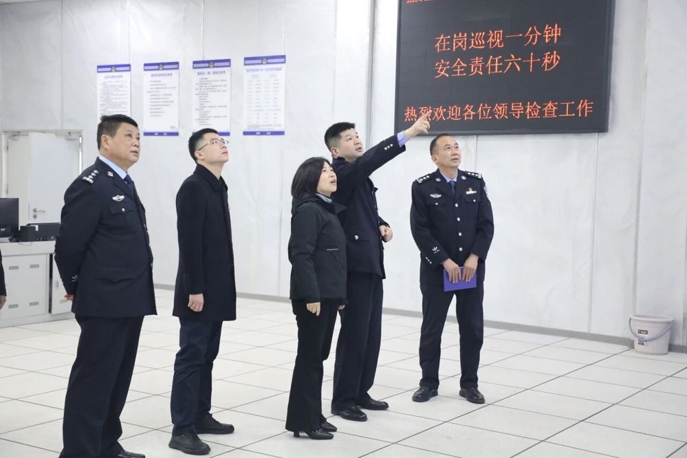 绷紧“安全弦”，守好“节前关”——鼎城区检察院开展节前看守所安全防范检察