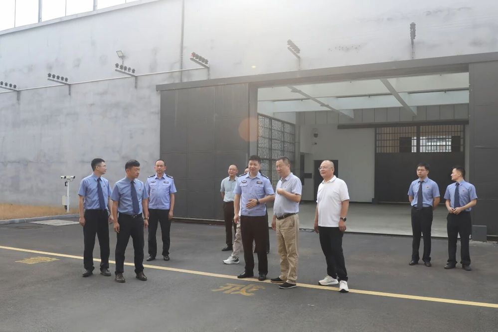 鼎城区人大调研组专题调研区检察院刑罚执行监督工作